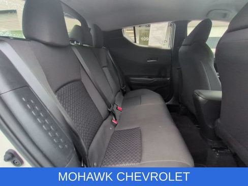 Used 2021 Toyota C-HR LE FWD image 27
