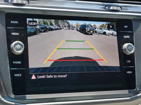 Used 2023 Volkswagen Tiguan SE R-Line AWD/4WD image 35