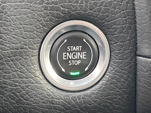 Used 2022 GMC Yukon Denali AWD/4WD image 22