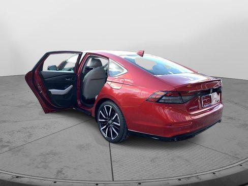 Used 2023 Honda Accord Touring image 37