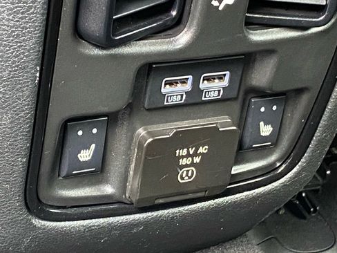 Used 2022 Dodge Durango R/T w/ Blacktop Package AWD/4WD image 22