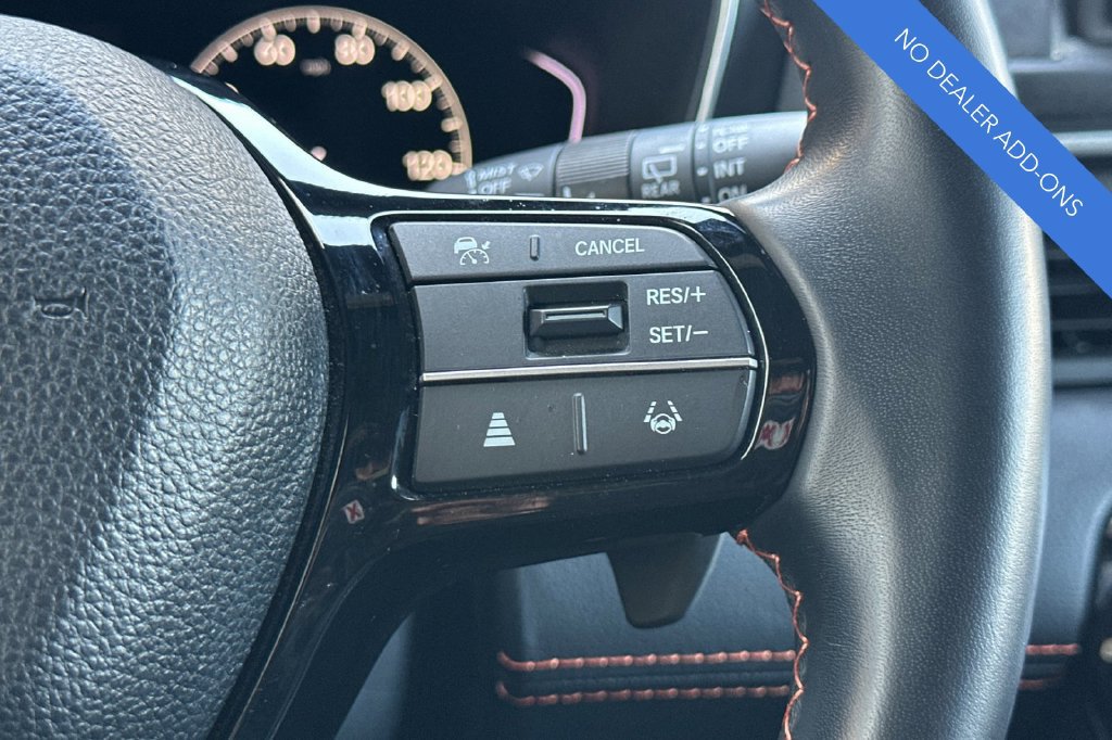 Used 2025 Honda Pilot Sport image 27