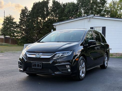 Used 2019 Honda Odyssey EX image 1