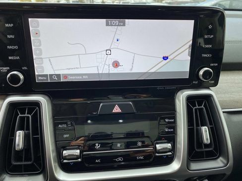 Used 2023 Kia Sorento X-Line EX image 13