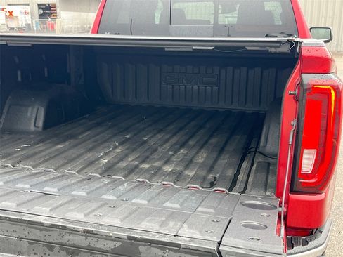 Used 2025 GMC Sierra 1500 SLT w/ SLT Premium Plus Package image 27