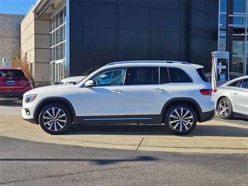 Used 2023 Mercedes-Benz GLB 250 GLB 250 image 5