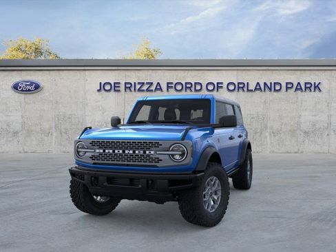 New 2025 Ford Bronco Badlands image 2