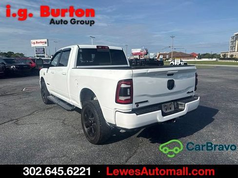 Used 2024 RAM 2500 Big Horn w/ Night Edition AWD/4WD image 5