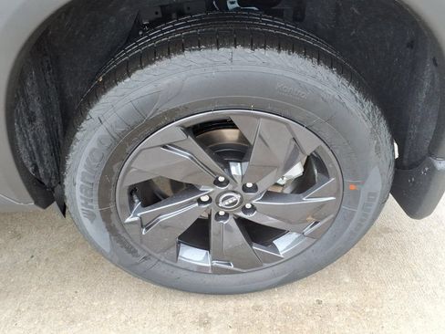New 2026 Nissan Rogue SV AWD/4WD image 12