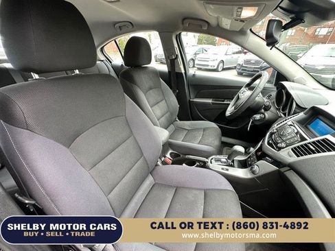Used 2015 Chevrolet Cruze LT FWD image 10