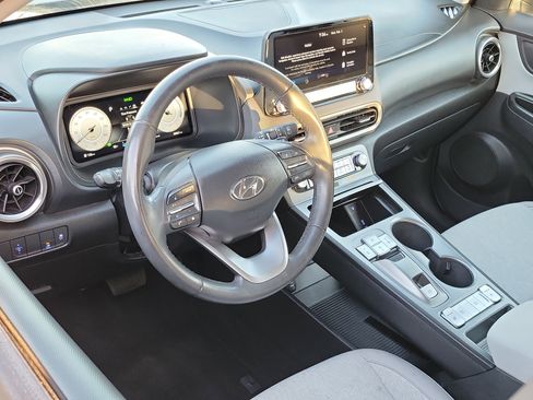 Certified 2023 Hyundai Kona SEL image 7