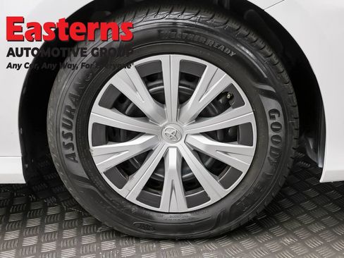 Used 2023 Toyota Camry LE FWD image 27