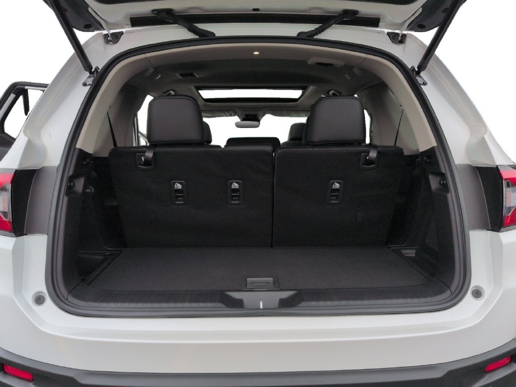 New 2026 Honda Pilot Touring image 27