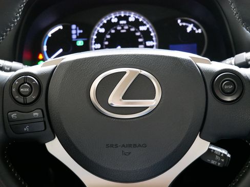 Used 2014 Lexus CT 200h image 28