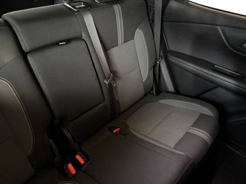 Used 2025 Chevrolet Blazer LT FWD image 39