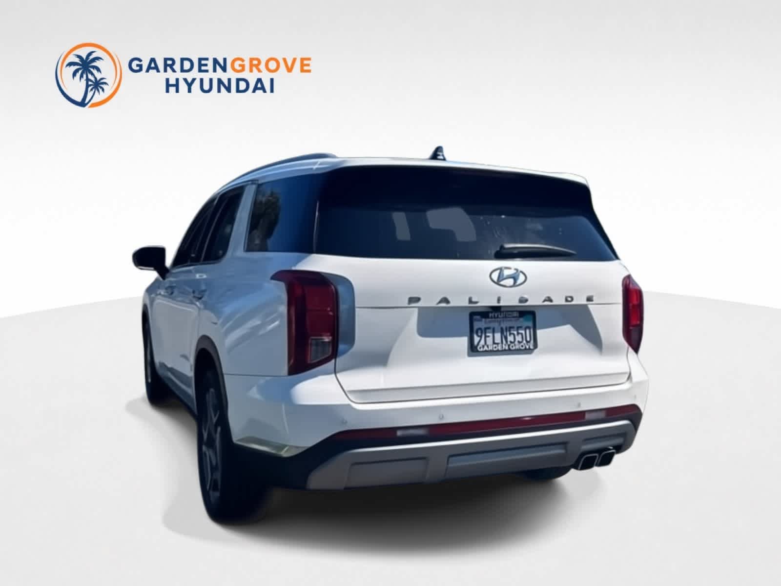 Used 2023 Hyundai Palisade Limited FWD image 1