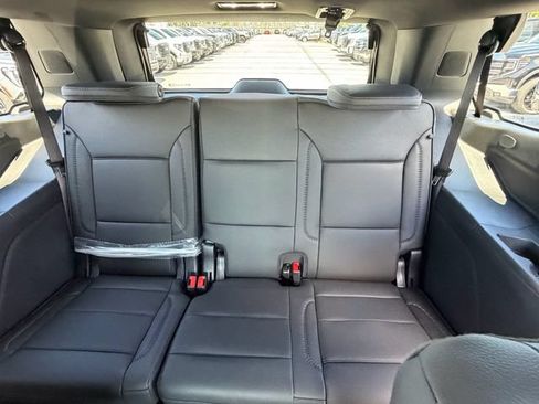 New 2026 GMC Yukon Denali AWD/4WD image 14