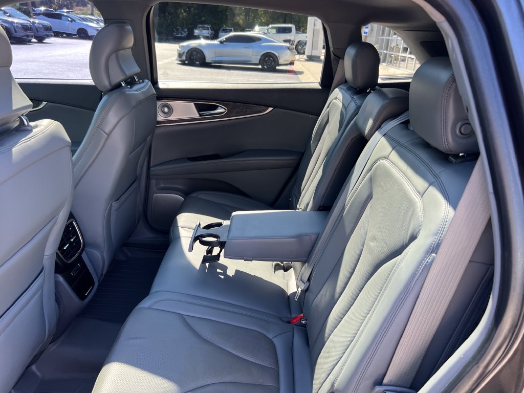 Used 2019 Lincoln Nautilus Reserve w/ Ultimate Package FWD image 16