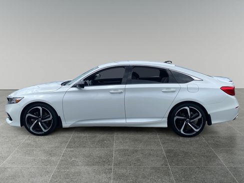 Used 2022 Honda Accord Sport image 2