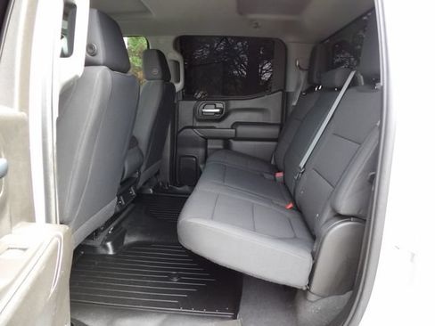 Used 2021 Chevrolet Silverado 1500 Custom Trail Boss w/ Safety Confidence Package AWD/4WD image 11