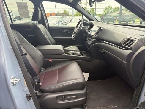 Used 2025 Honda Ridgeline Black Edition image 25