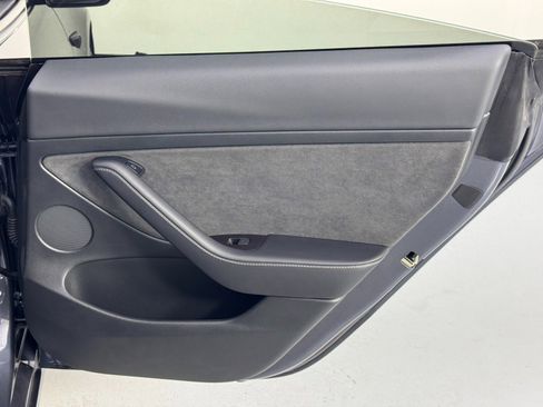 Used 2023 Tesla Model 3 Standard Range image 46