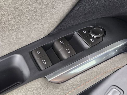 New 2026 Chevrolet Traverse LT w/ Midnight/Sport Edition FWD image 24