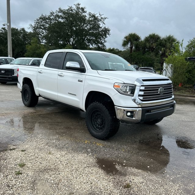 Used 2020 Toyota Tundra Limited w/ Limited Premium Package AWD/4WD image 5