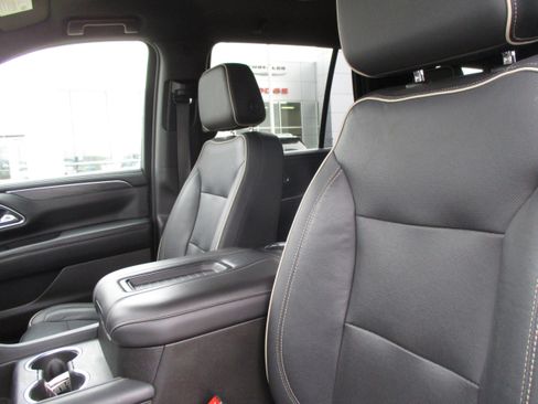 Used 2021 GMC Yukon SLT RWD image 35