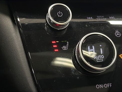 Used 2023 INFINITI QX60 Luxe AWD/4WD image 28