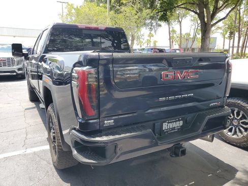 Used 2024 GMC Sierra 2500 AT4 w/ AT4 Premium Plus Package AWD/4WD image 3