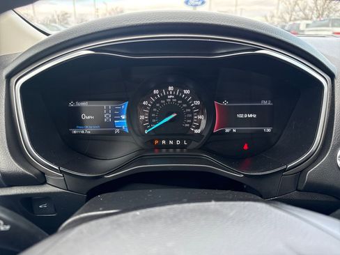 Used 2020 Ford Fusion SE image 27