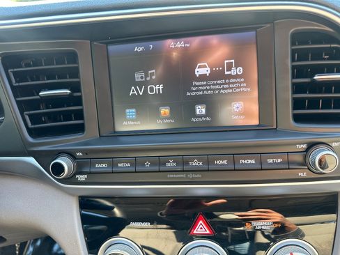 Used 2019 Hyundai Elantra SEL image 29