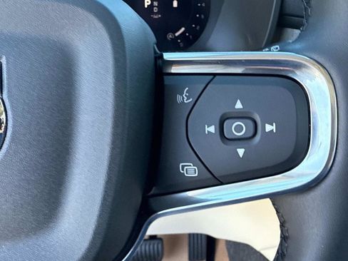 New 2026 Volvo XC40 B5 Ultra w/ Climate Package image 28