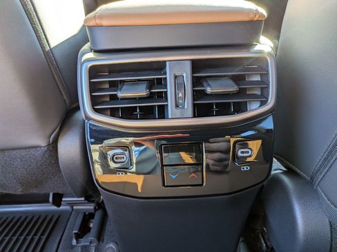 Used 2025 Lexus RX 350h image 10