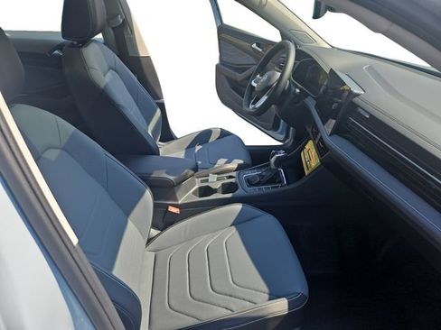 New 2025 Volkswagen Jetta SEL FWD image 22