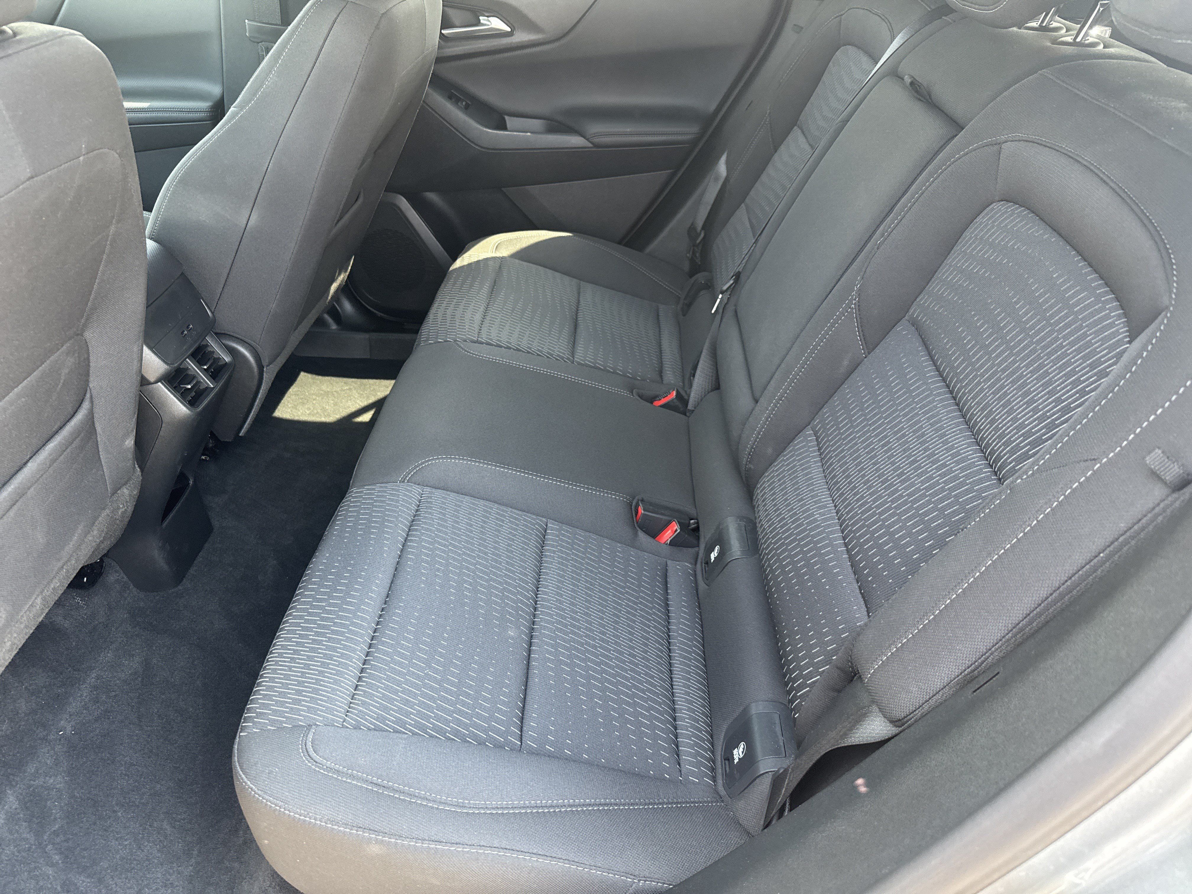 Used 2025 Chevrolet Equinox LT FWD image 6