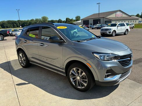 Used 2021 Buick Encore GX Select w/ Sport Touring Package FWD image 3