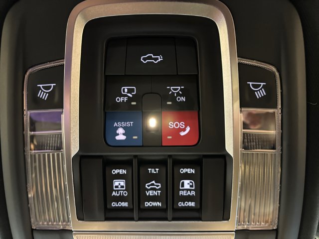 Used 2021 RAM 2500 Limited AWD/4WD image 24