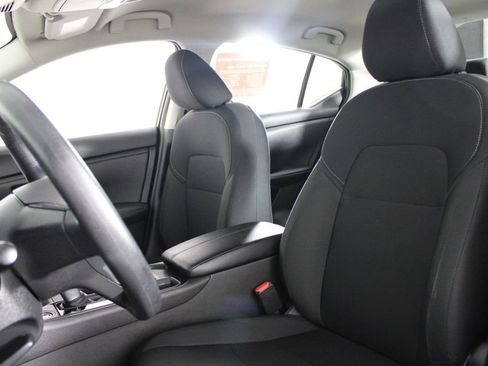 Certified 2025 Nissan Sentra S image 18