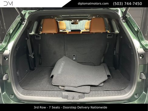 Used 2025 Toyota Highlander Platinum image 49