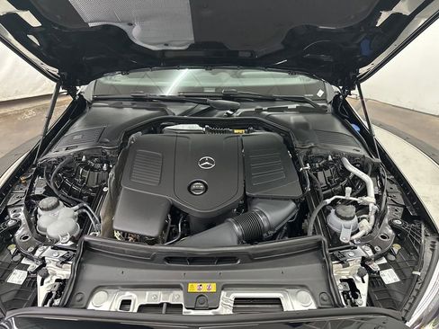 Used 2025 Mercedes-Benz C 300 Sedan image 30