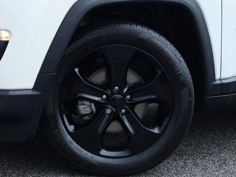 Used 2020 Jeep Compass Latitude image 16