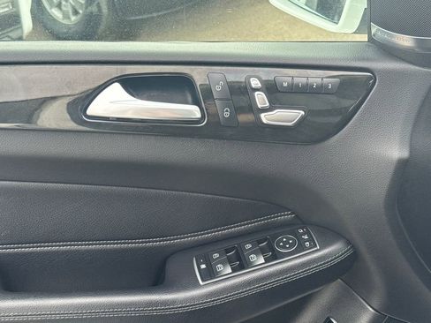 Used 2018 Mercedes-Benz GLE 350 4MATIC image 35