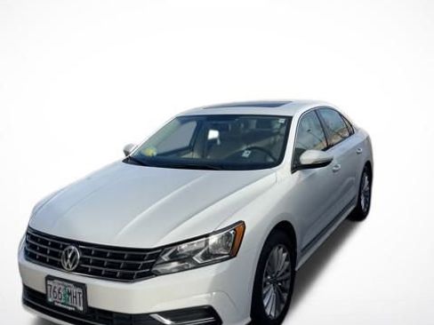 Used 2017 Volkswagen Passat 1.8T SE image 6