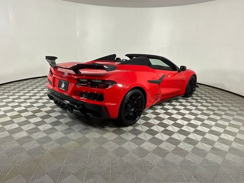 Used 2025 Chevrolet Corvette Z06 w/ Z07 Performance Package image 5