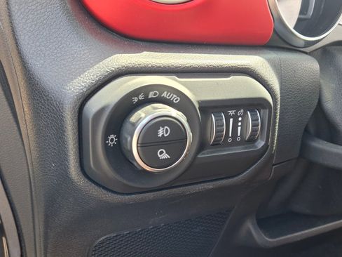 Used 2021 Jeep Gladiator Rubicon w/ Dual Top Group AWD/4WD image 28