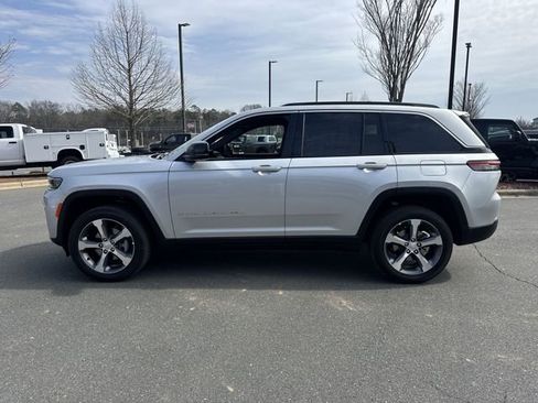 New 2026 Jeep Grand Cherokee Limited image 10