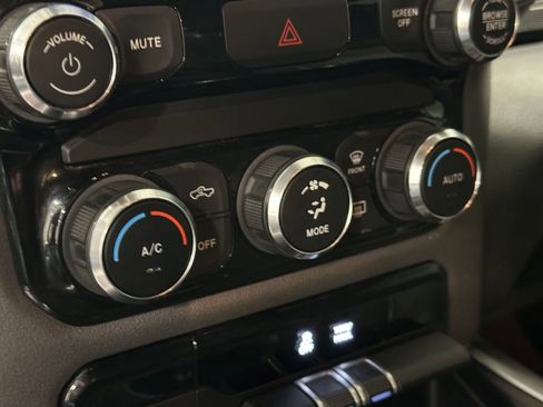 Used 2022 RAM 1500 Big Horn image 25