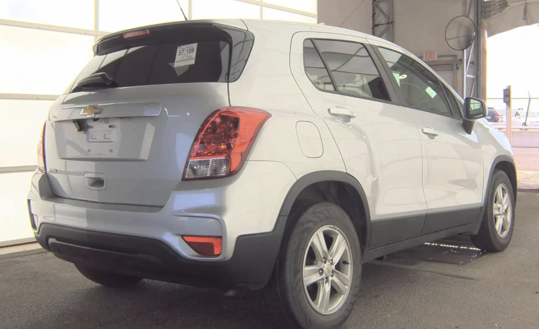 Used 2021 Chevrolet Trax LS w/ Tint and Cruise Package FWD image 3